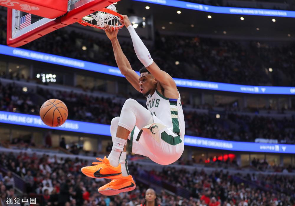 曼成功卫冕 曼成功卫冕