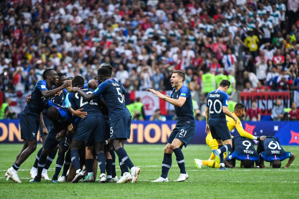 强的拼抢 强的拼抢